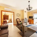 Sunset - Com Piscina Aquecivel E Jardim Em וילה קארבואירו
