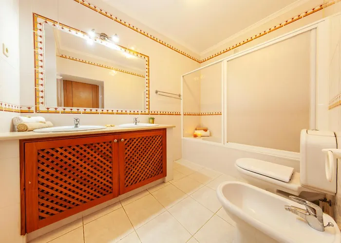 Sunset By Algarve Vacation * Carvoeiro (Lagoa)